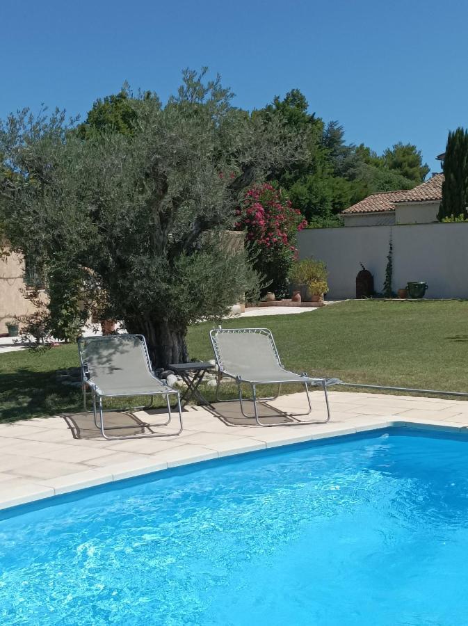Chambre D'Hote Au Coeur Des Alpilles Мурьес Экстерьер фото